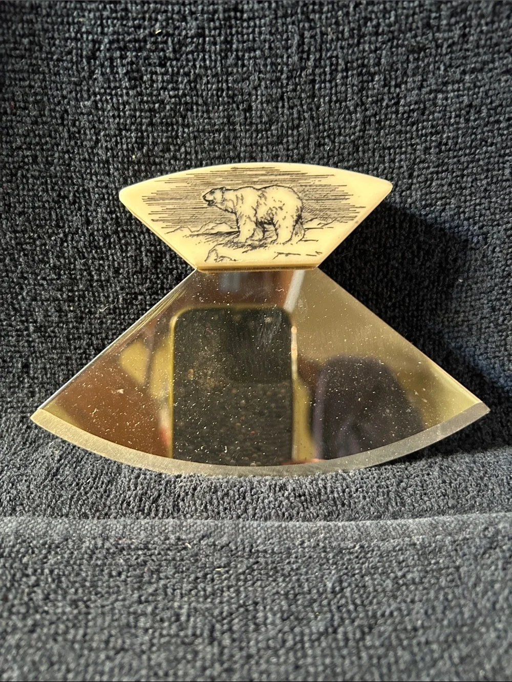 Traditional Alaskan Ulu Knife with Stainless Steel Blade & Engraved Handle